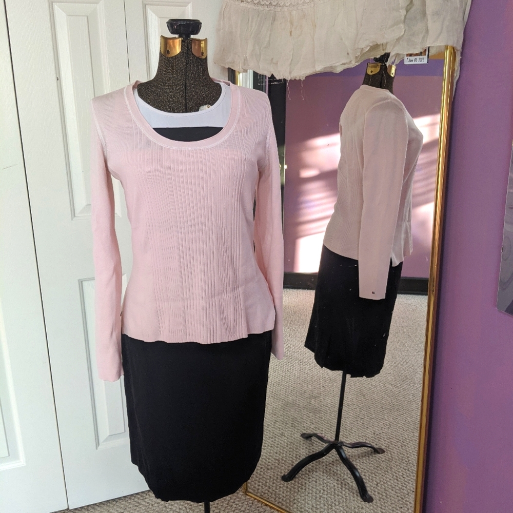 Vintage Tommy Hilfiger pink sweater